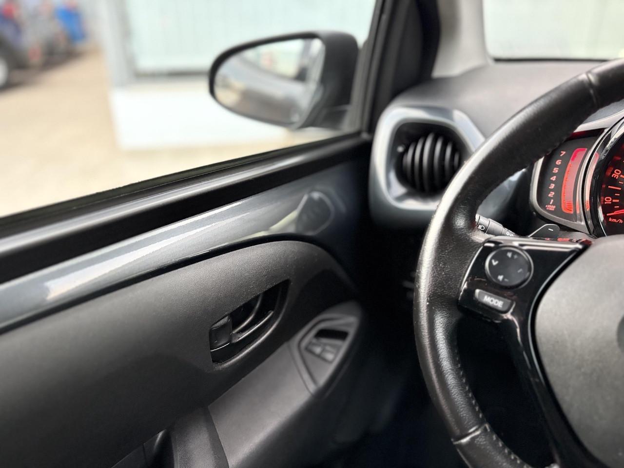 Toyota Aygo 1.0 Benzina 69CV E5 Automatica - 2015