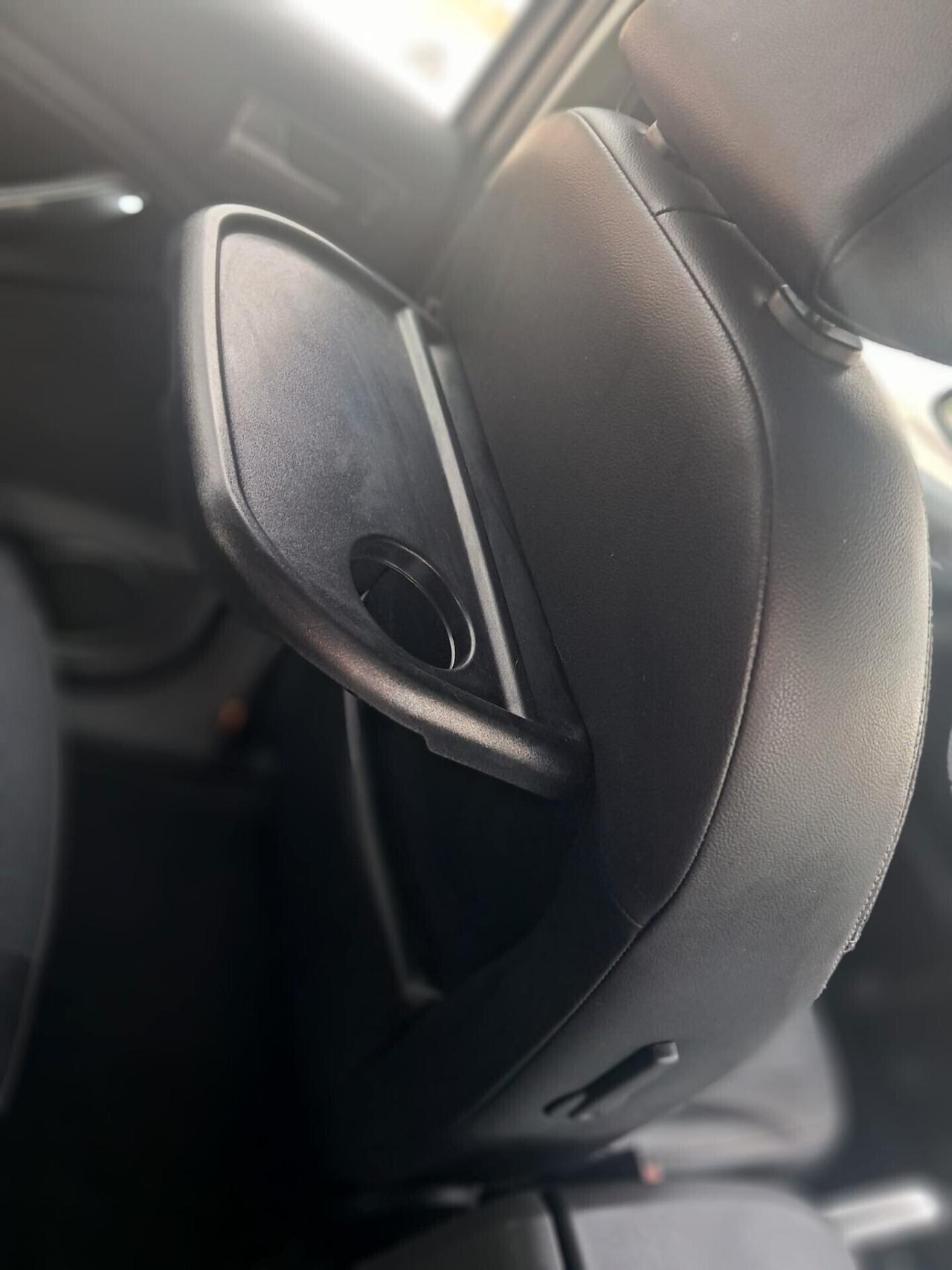 Ford C-Max 1.6 TDCi (90CV)