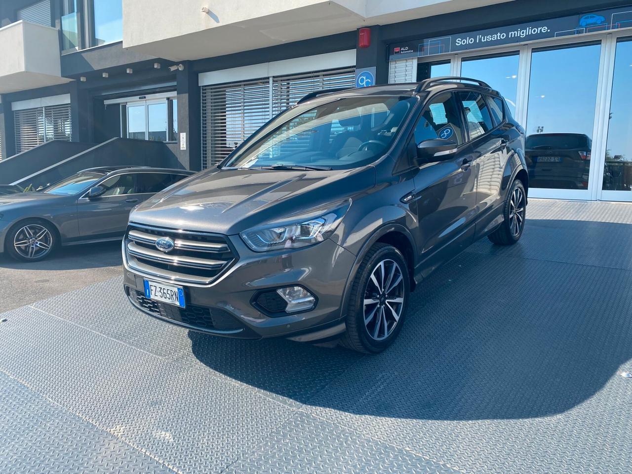 Ford Kuga 1.5 EcoBoost 120 CV S&S 2WD ST-Line