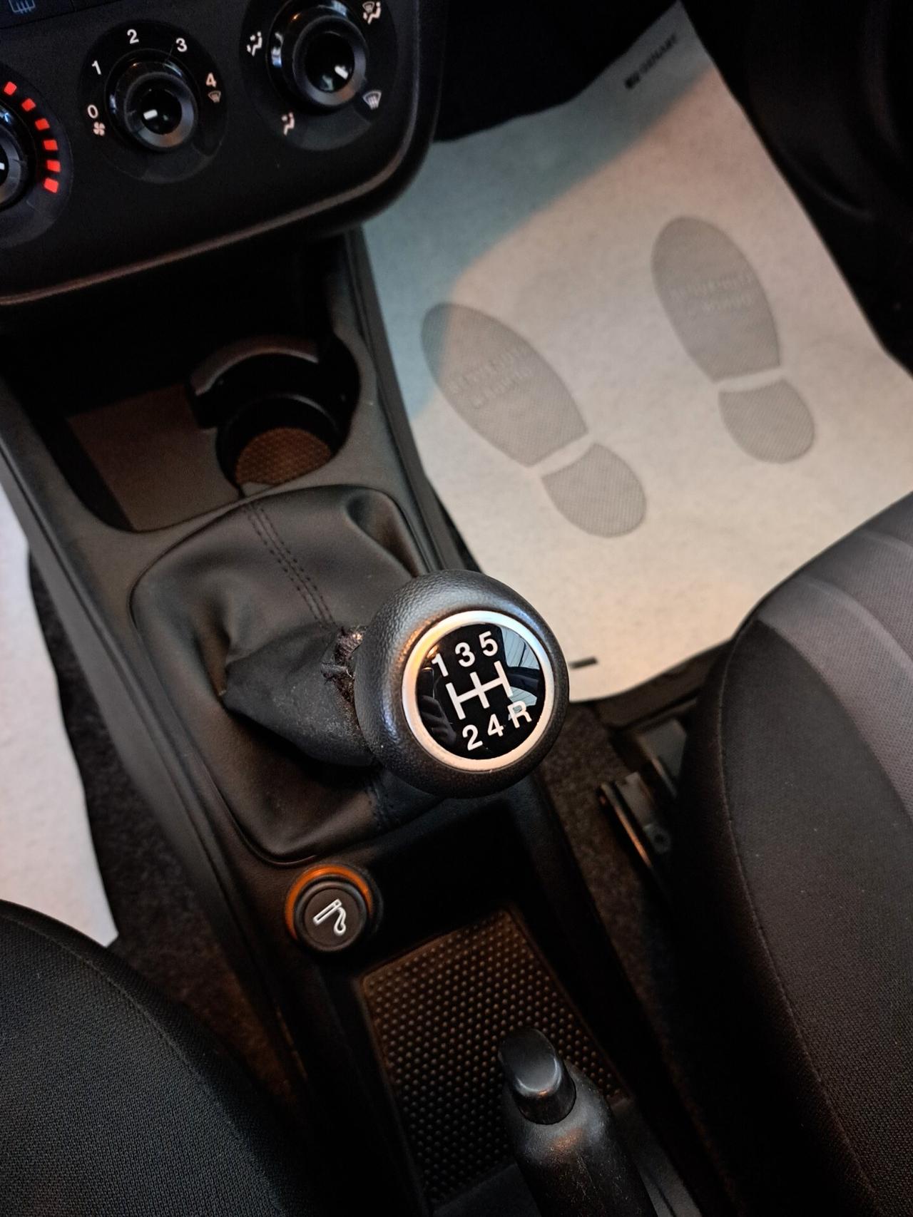 Fiat Punto 1.3 MJT II S&S 95 CV 5 porte Street