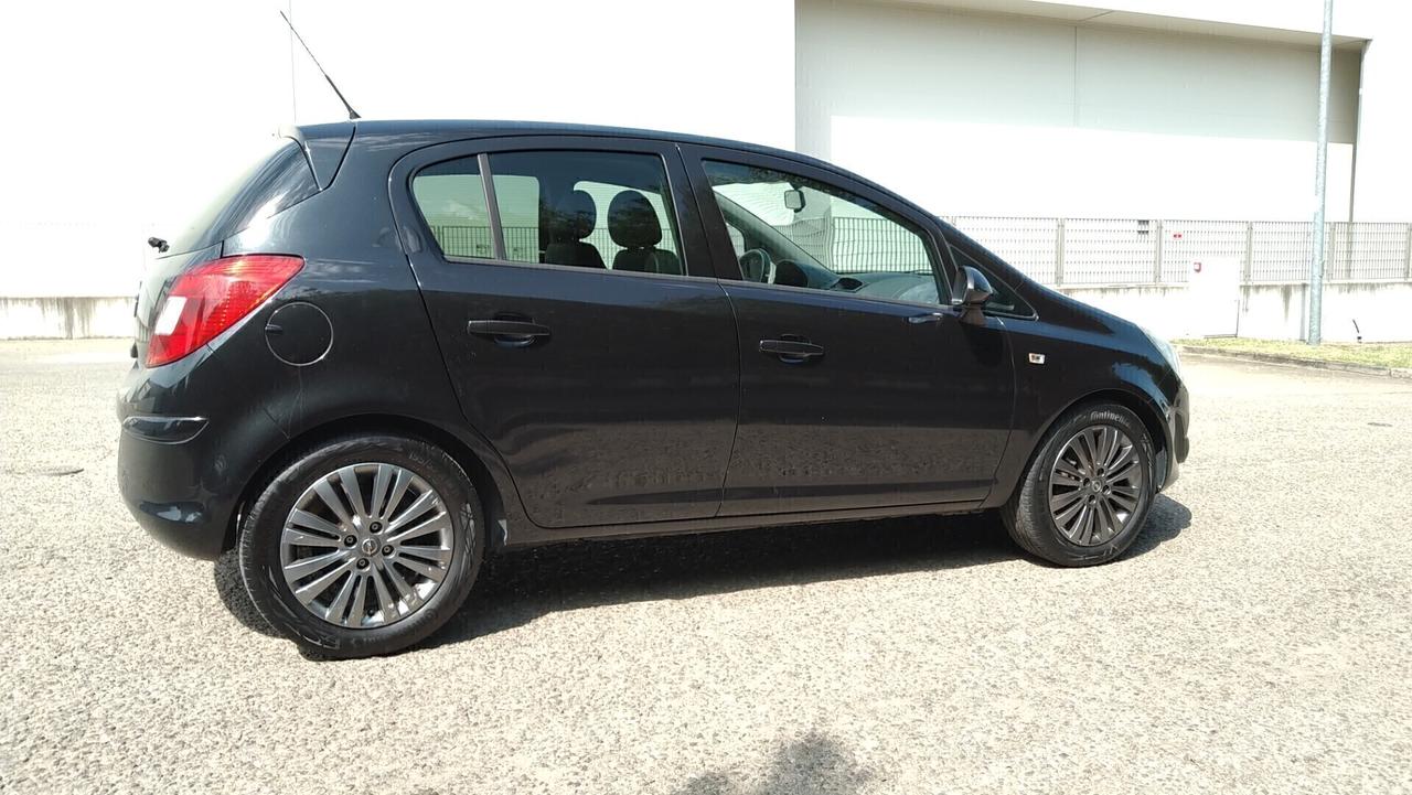 Opel Corsa 1.2 85CV 5 porte GPL-TECH Edition