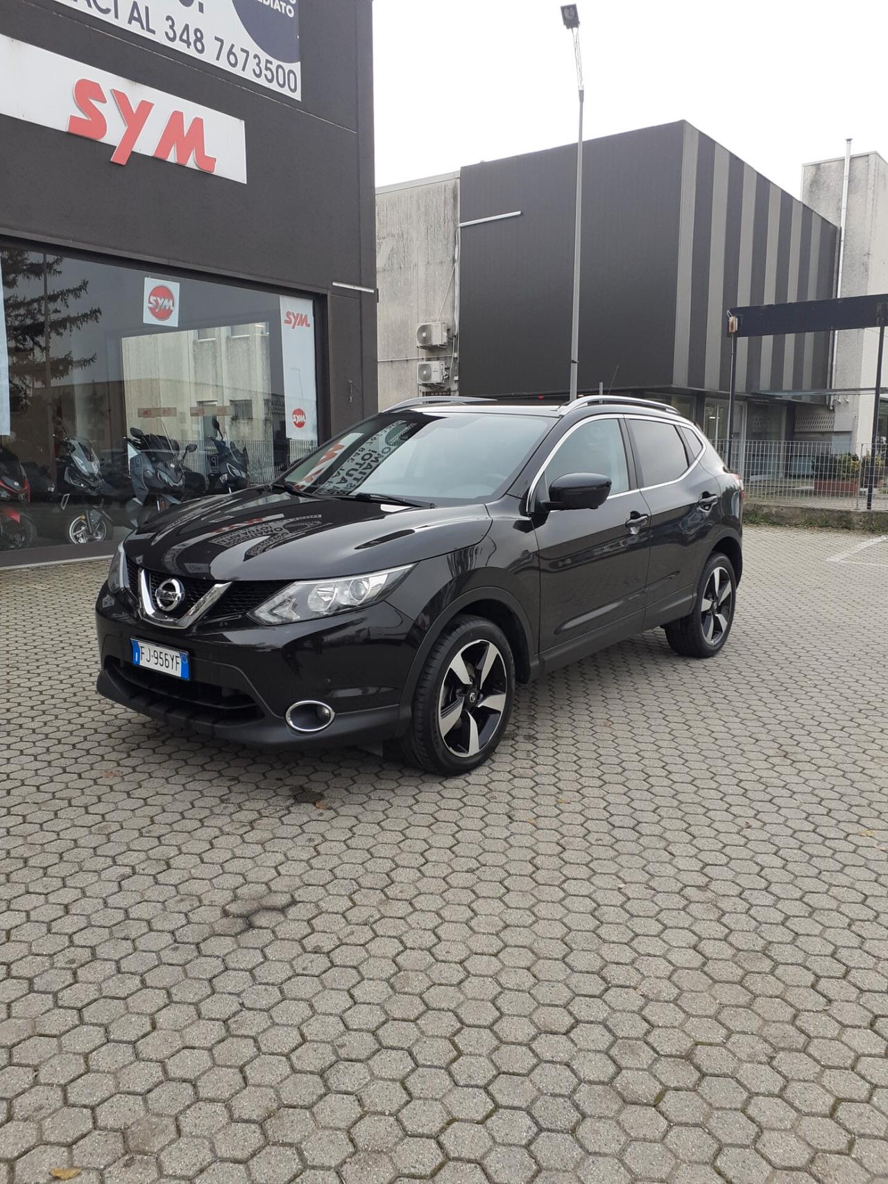 Nissan Qashqai 1.6 dCi 4WD Black Edition