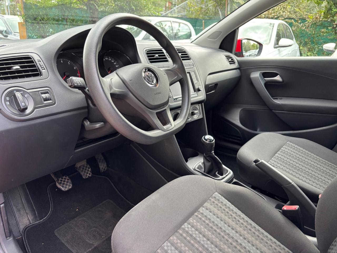 Volkswagen Polo 1.0 5 porte ok neopatentati