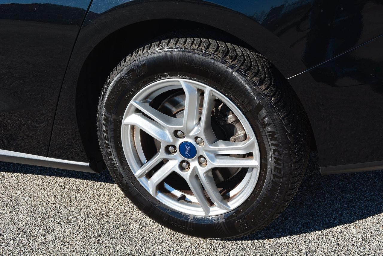 Ford Focus 1.5 EcoBlue 120 CV SW Business telecamera