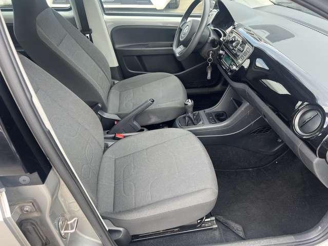 Volkswagen up! 5p 1.0 High 75cv