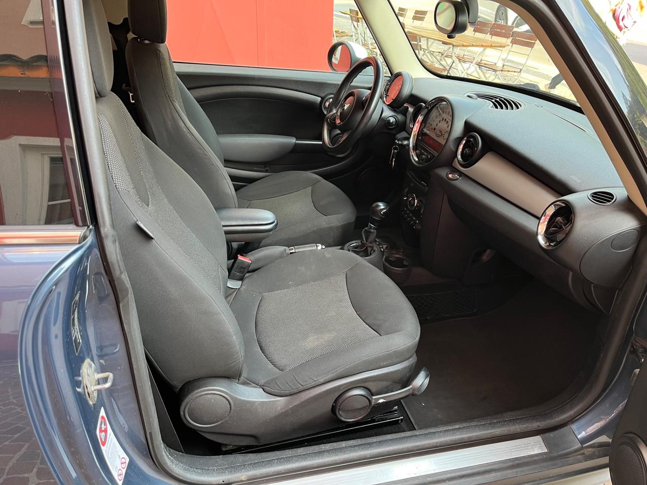 Mini 2.0 16V Cooper DIESEL - Automatica
