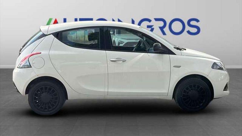 Lancia Ypsilon III 2021 1.0 firefly hybrid Silver s