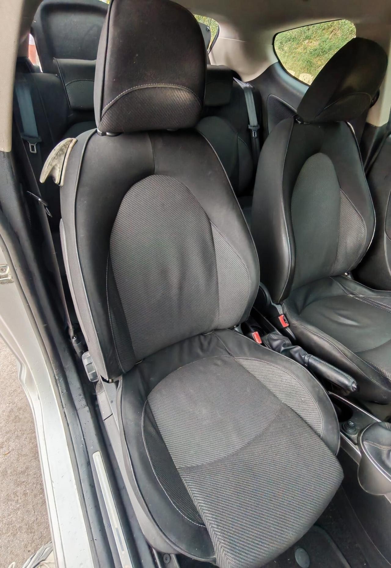 Alfa Romeo MiTo 1.6 JTDm 16V Distinctive Sport Pack