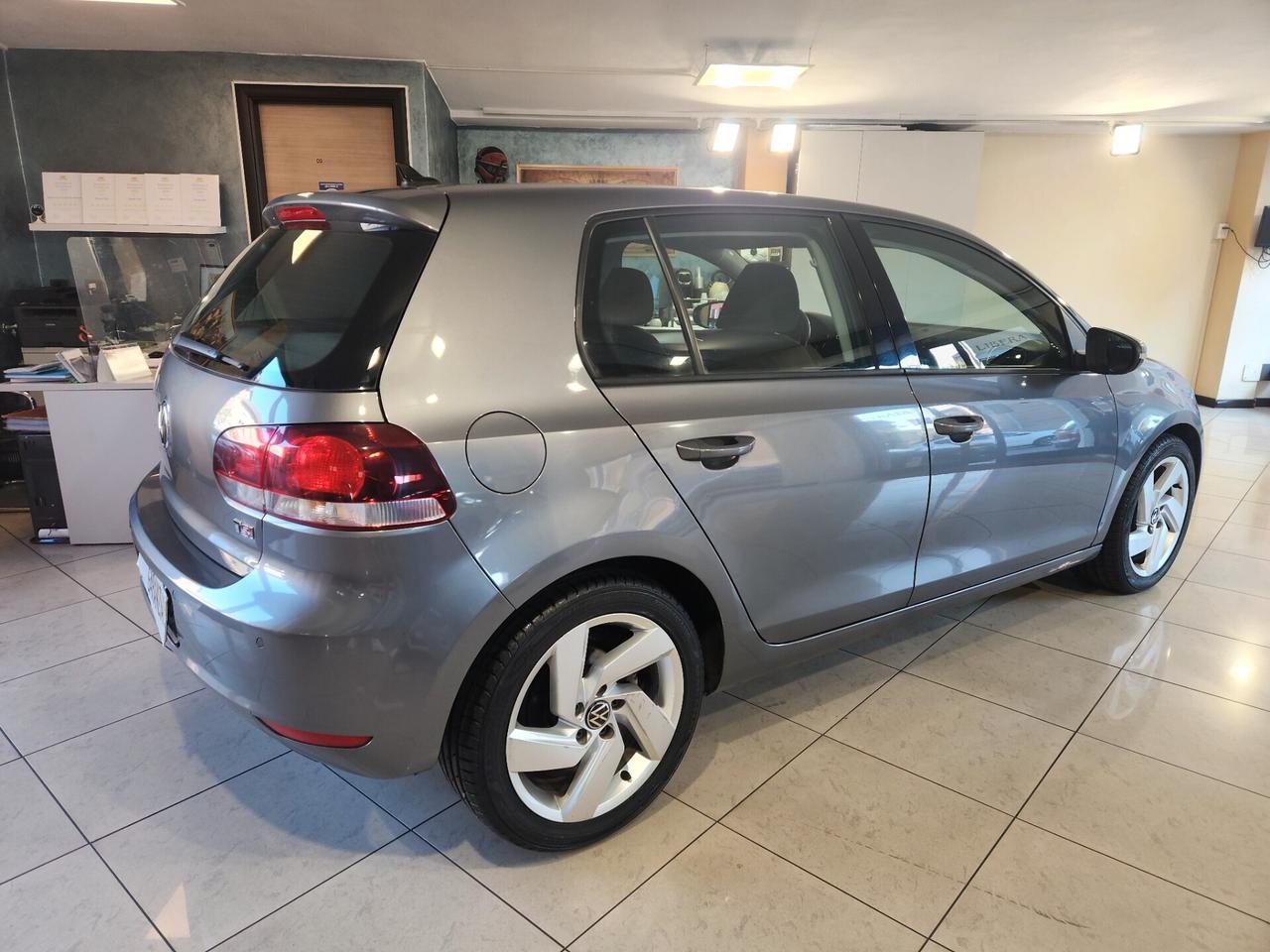 Volkswagen Golf -MOTORE NUOVO-