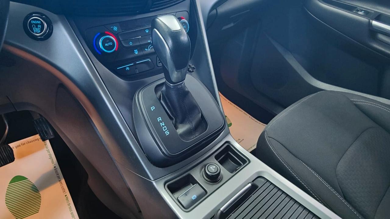 Ford Kuga 1.5 TDCI 120CV 2WD Powershift Business