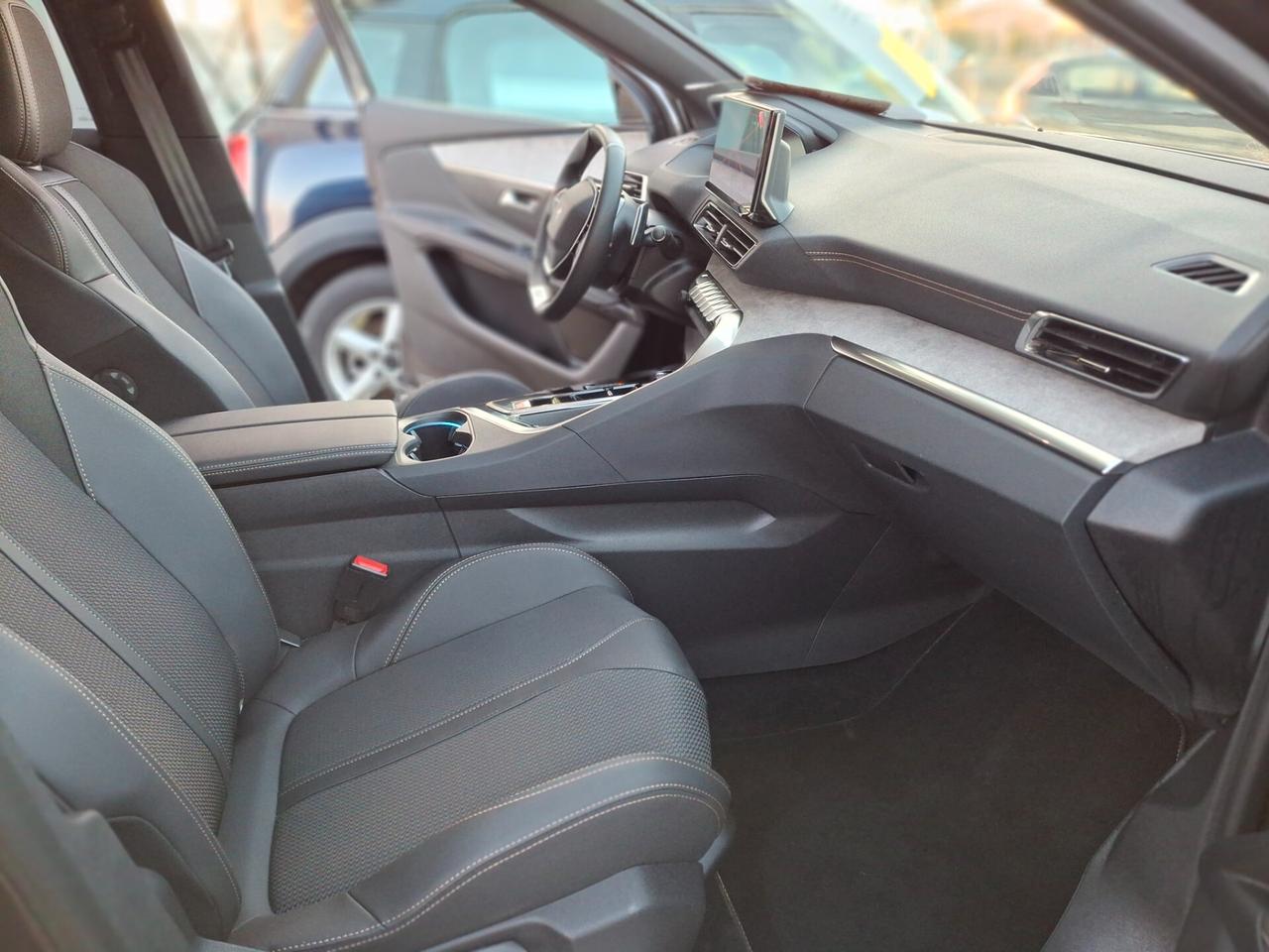 Peugeot 3008 BlueHDi 130 S&S EAT8 GT