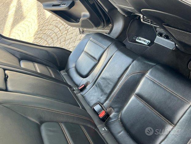 JAGUAR F-PACE 2.0d i4 R-Sport 180cv auto my20