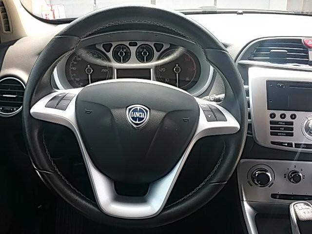 Lancia Delta 1.6 MJT 105CV Silver