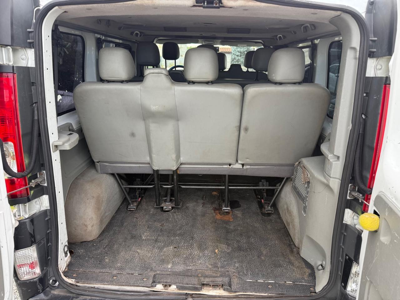 Renault Trafic T27 2.0 16V PC-TN PASSENGER CONFORT