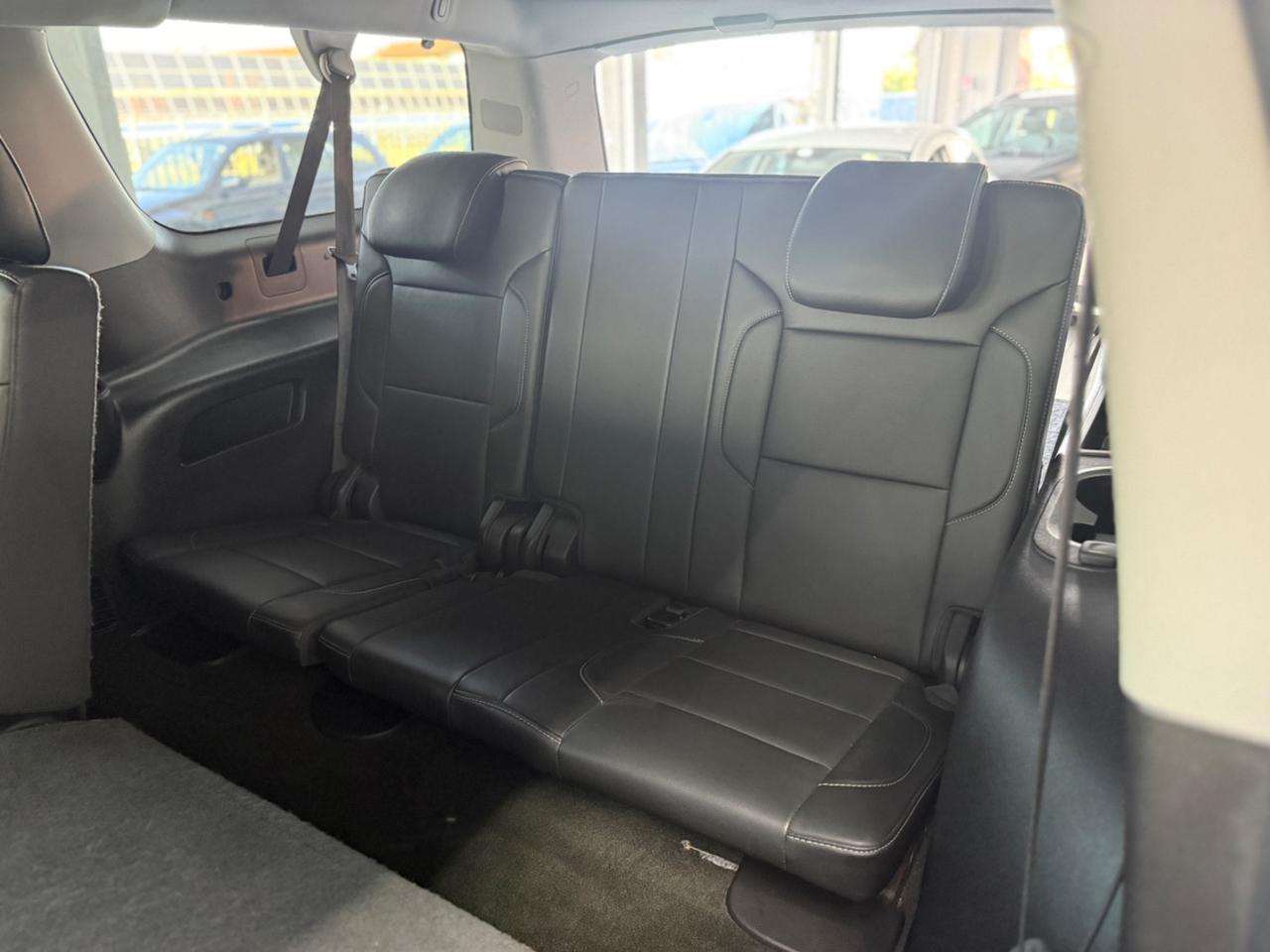 Chevrolet Suburban 5.3 340CV V8