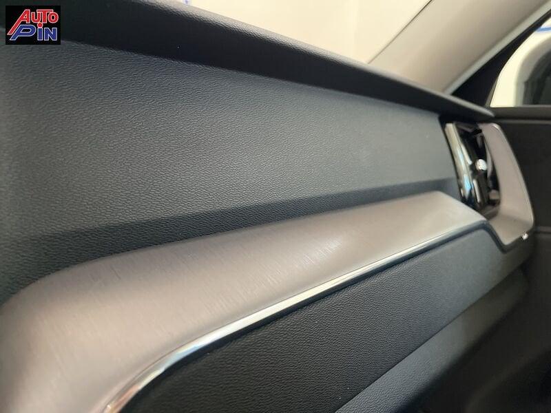 Volvo XC60 B4 (d) AWD Geartronic Business Hybrid