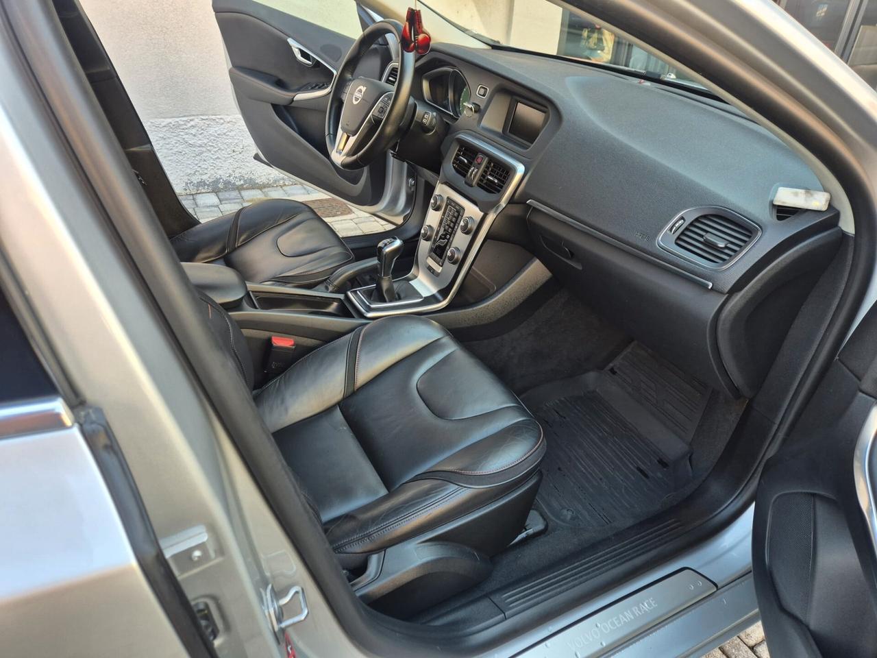 Volvo V40 T2