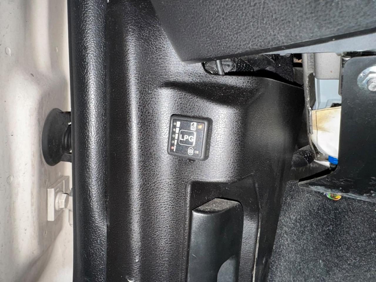 Lancia Ypsilon 1.2 69 CV 5 porte Platinum GPL