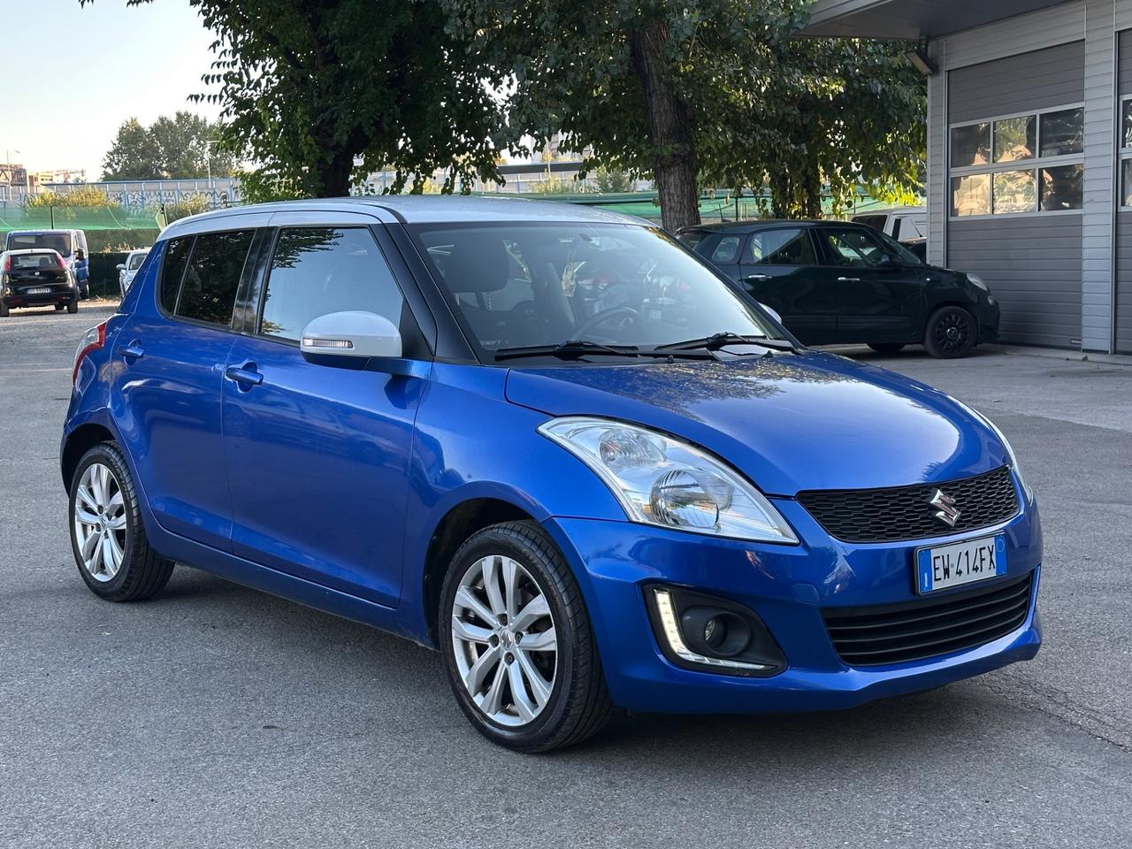 Suzuki Swift 1.2 VVT 5 porte B-Top Bi-Color