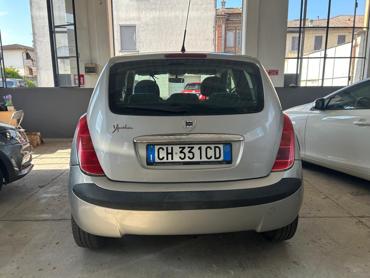 Lancia Ypsilon 1.2 16V Argento