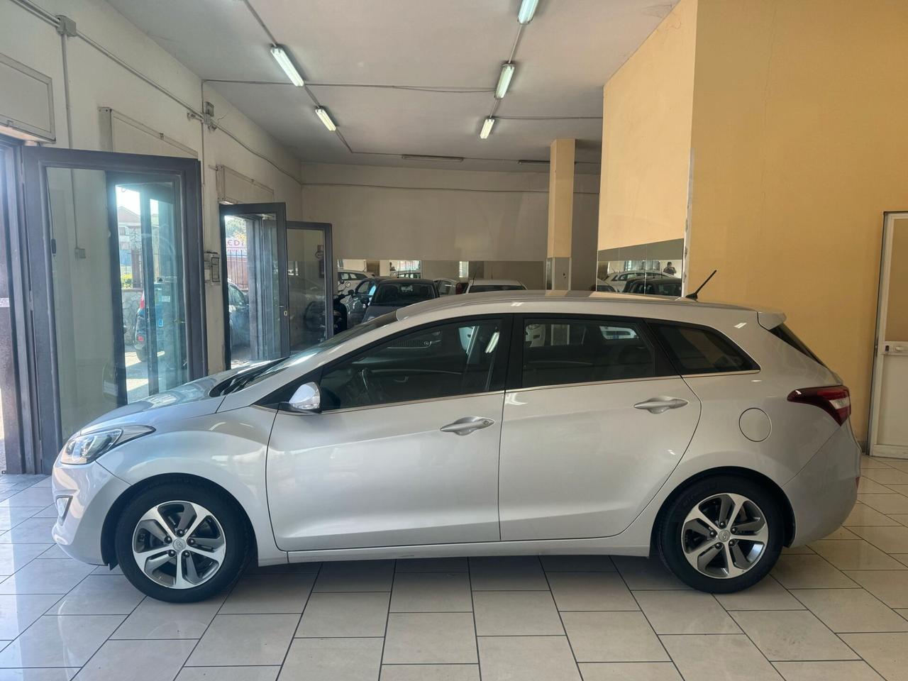 Hyundai i30 1.6 CRDi Station Wagon EURO6