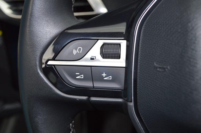 PEUGEOT 3008 PureTech Turbo 130 S&S Active Pack Carplay