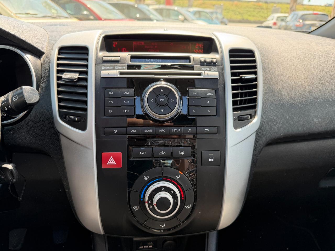 KIA VENGA ANNO 2013 1.4 DIESEL 90 CV *TETTO APRIBILE