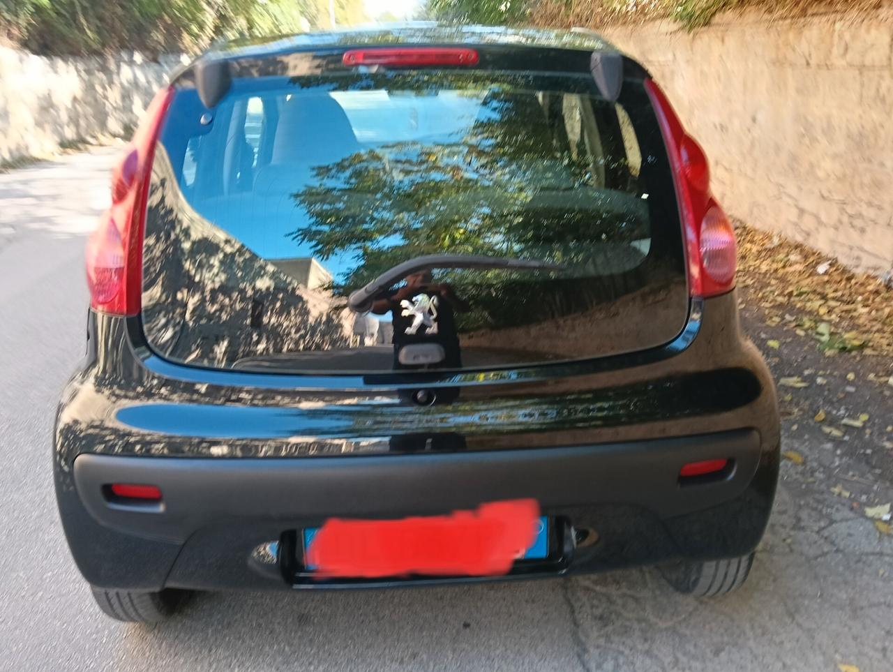 Peugeot 107 1.0 68CV 5p. Sweet Years km orig. vetrina