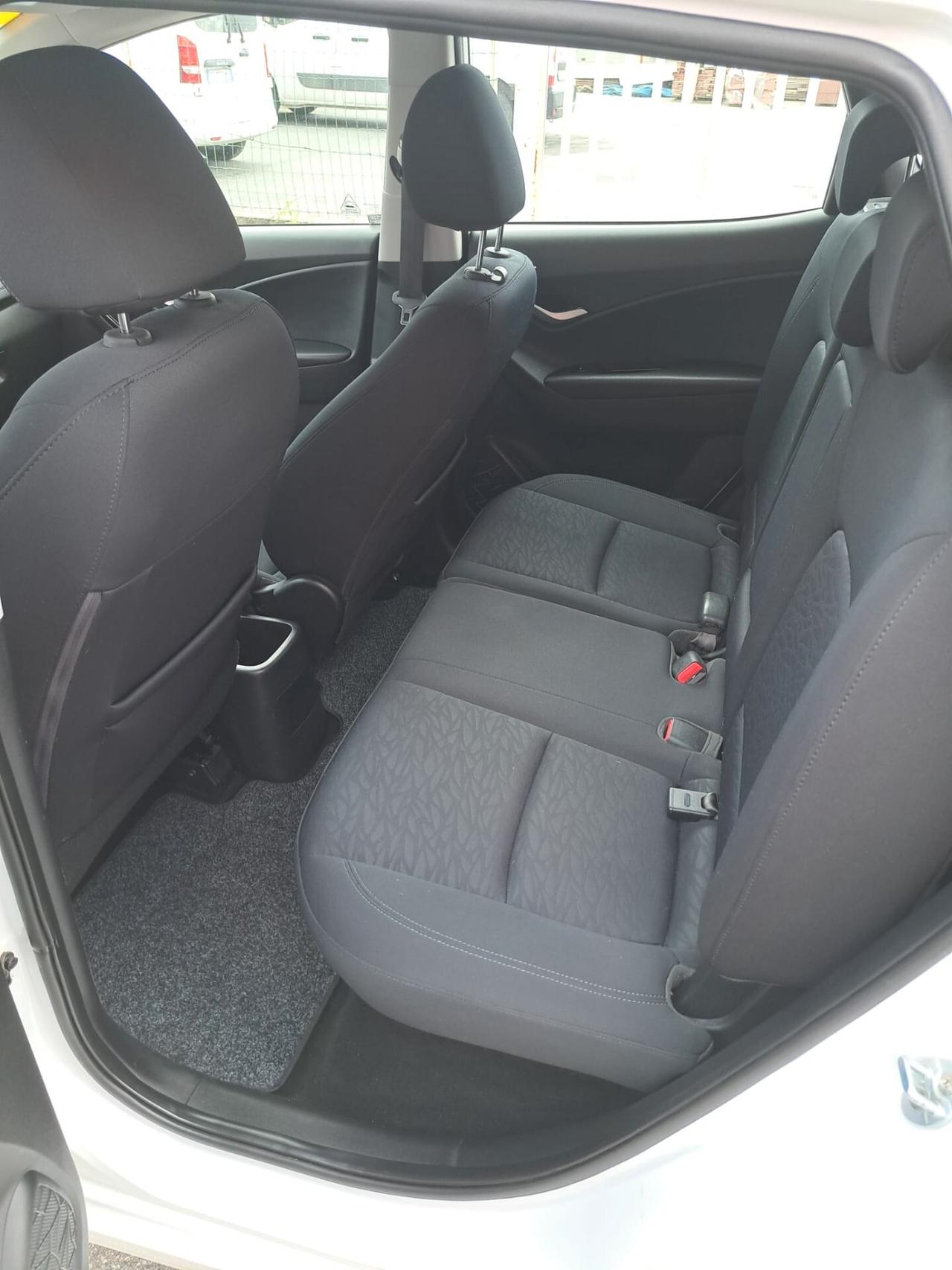 HYUNDAI IX20 1.6 MPI ECONEXT APP MODE GPL € 6900