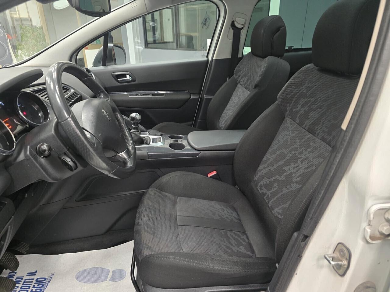 Peugeot 3008 1.6 HDi 110CV Outdoor