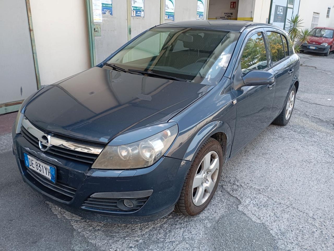 Opel Astra 1.7 CDTI 101CV 5 porte Cosmo