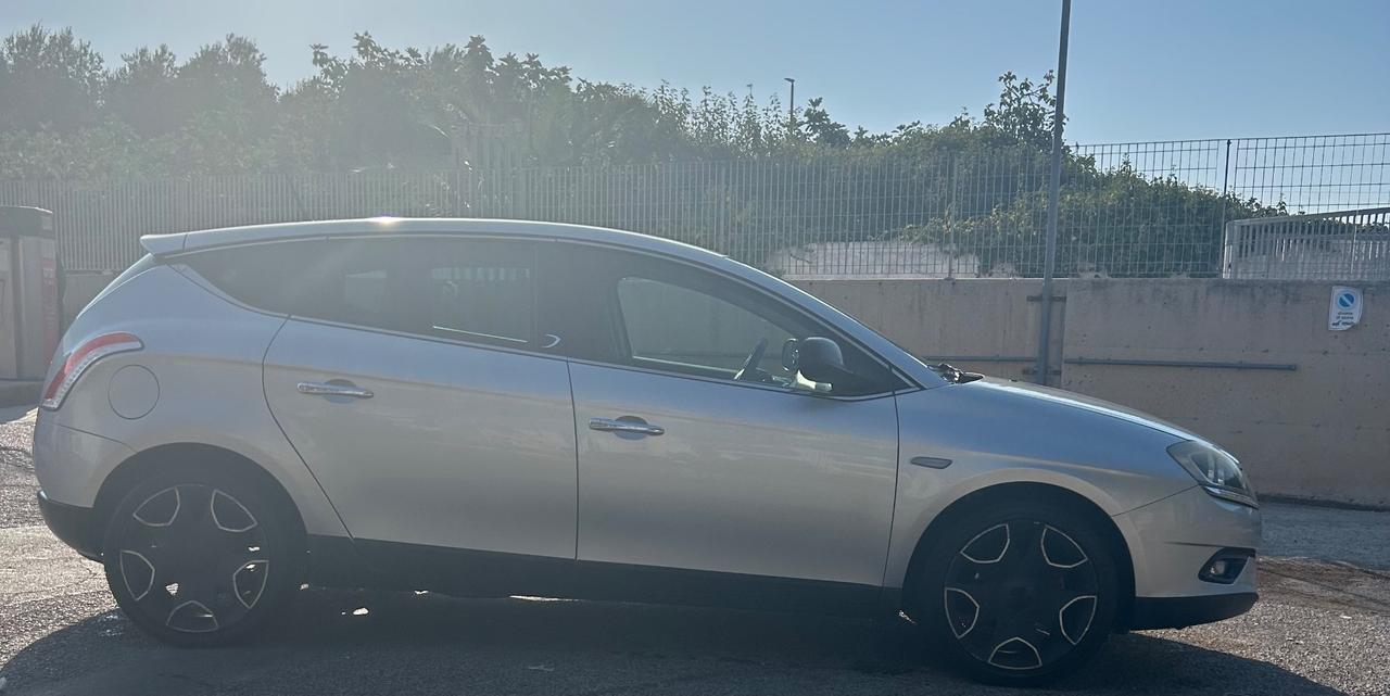 Lancia Delta 1.6 FULL