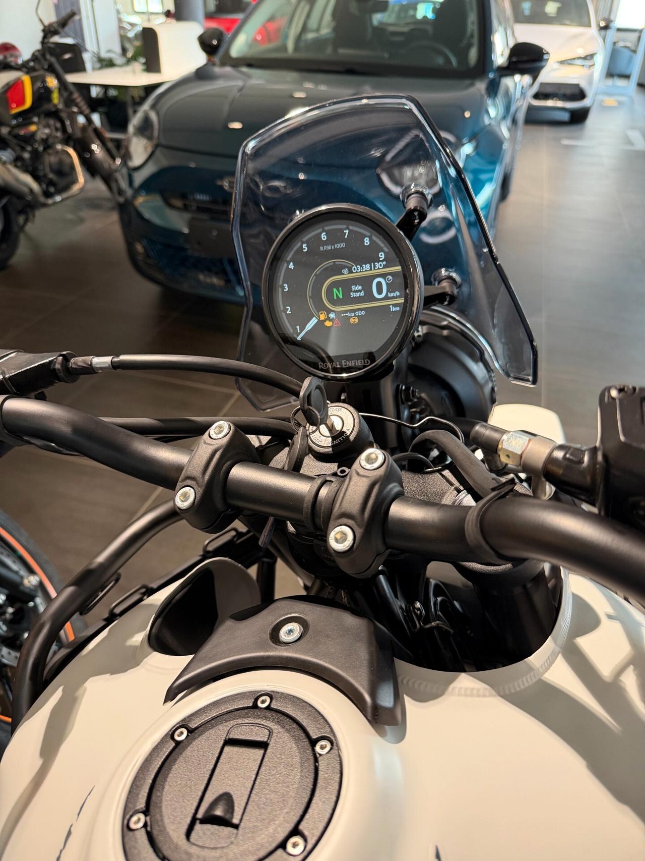 Royal Enfield Himalayan 450 Summit Kamet White