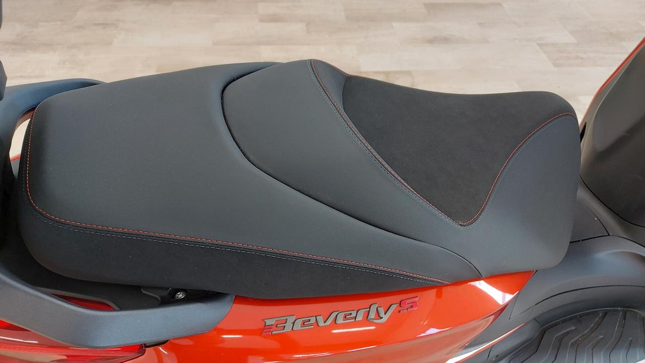 Piaggio Beverly 400 S