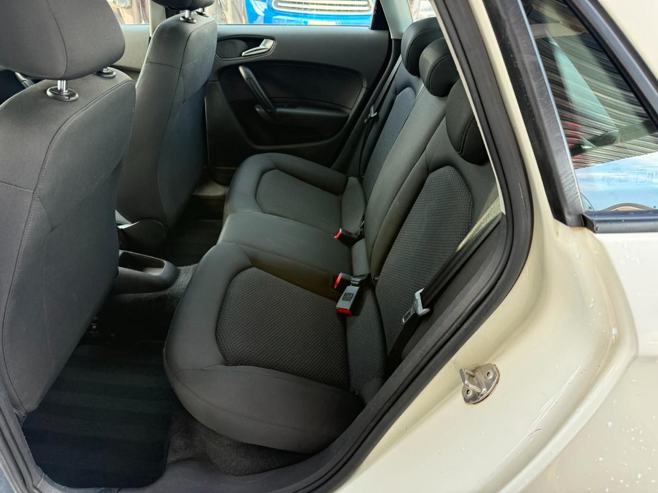 Audi A1 Sportback 1.6 TDI - 12/2012