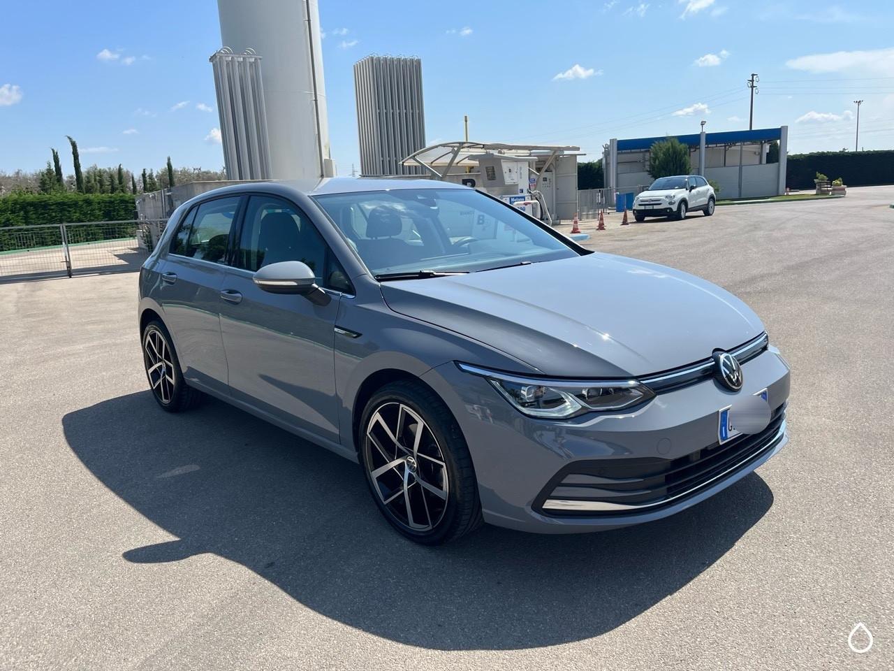 Volkswagen Golf 1.5 TSI Style 130 cv - 2020