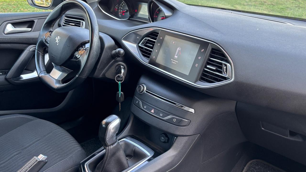 Peugeot 308 BlueHDi 150 S&S Business