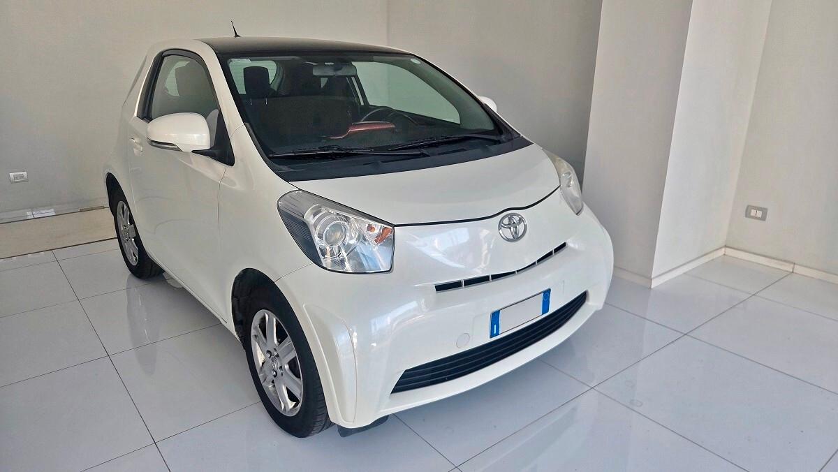 Toyota iQ 1.0 CVT Sol