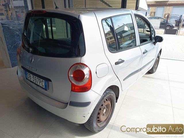 RENAULT Modus 1.2 16V Confort Dynamique