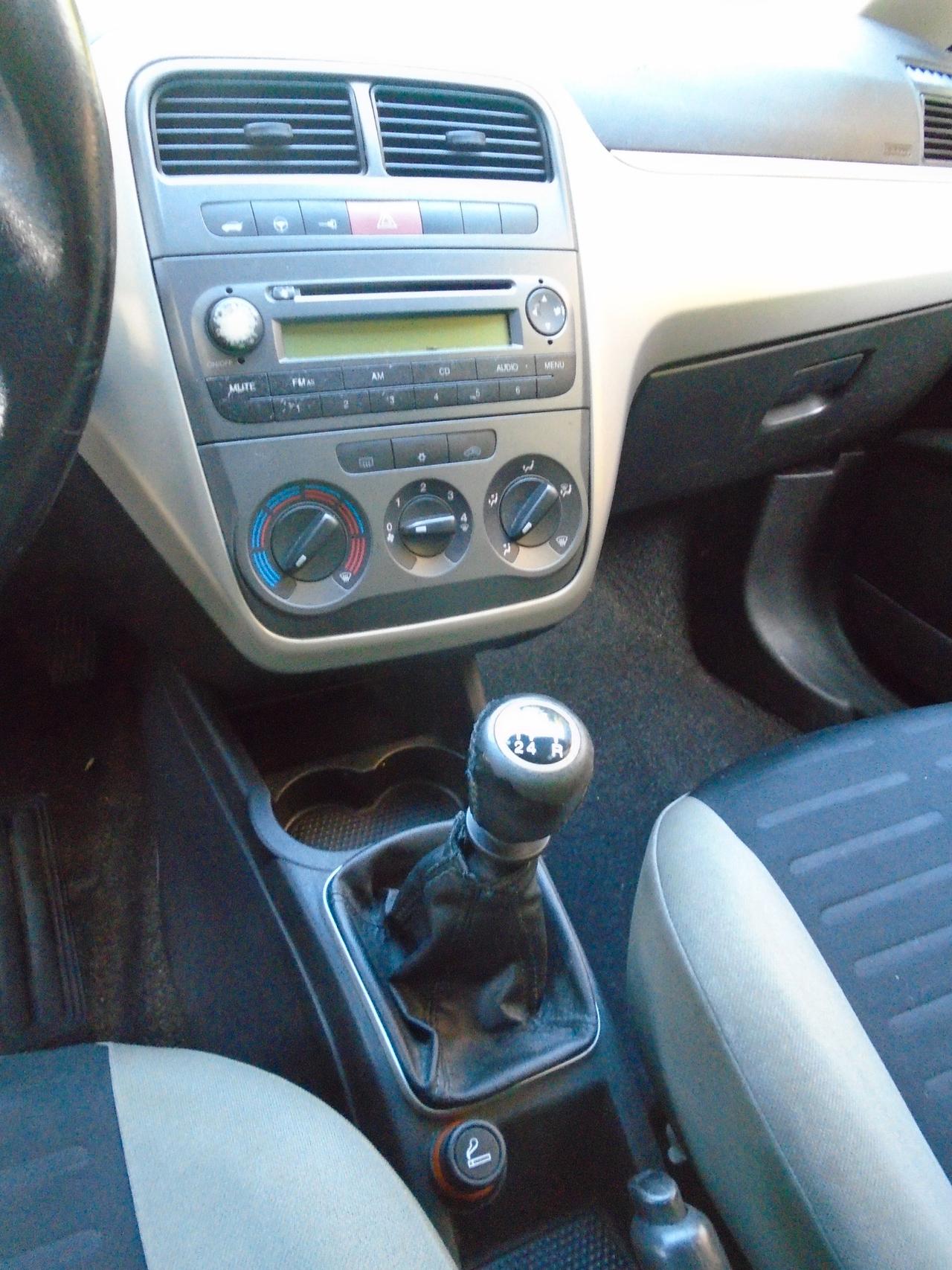 Fiat Punto 1.2 Dynamic 65cv 5p