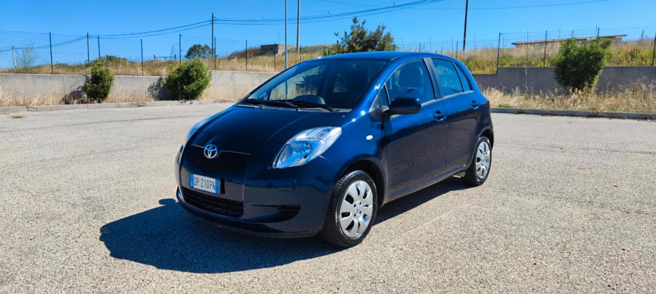 Toyota Yaris 2 serie SOL