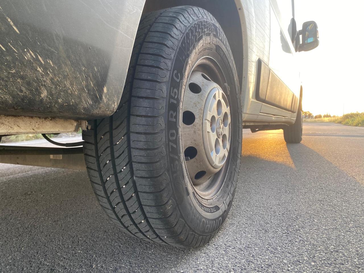 Peugeot Boxer 335 L2 H2 2.0 BlueHDI 130cv