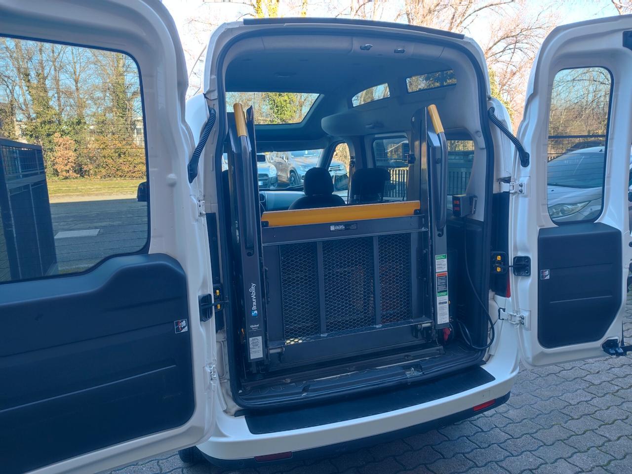 OPEL COMBO 1.4BENZINA 2017 EURO6B PEDANA DISABILI ELETTRICA