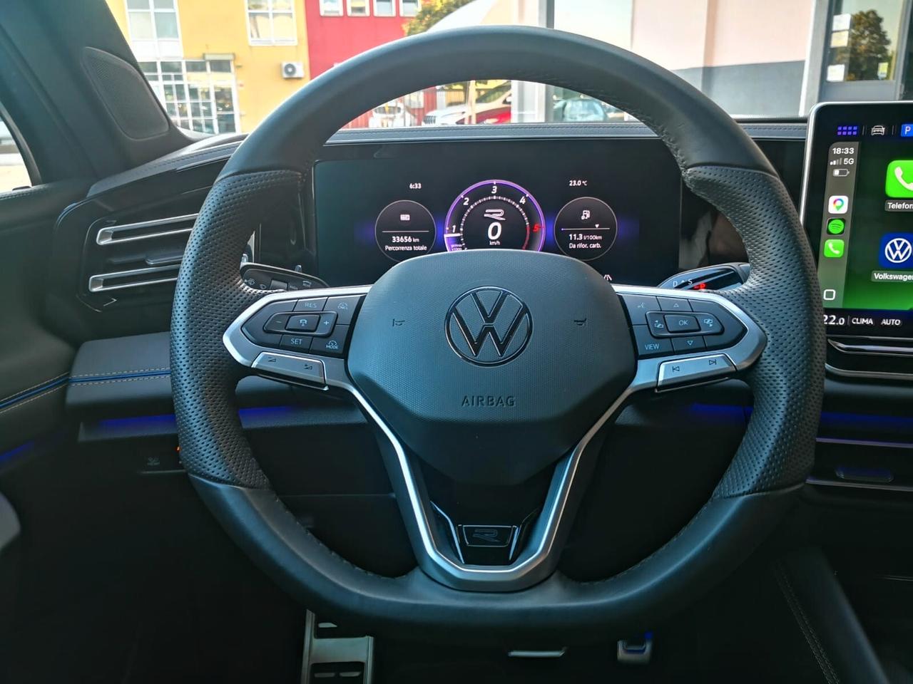 Volkswagen Tiguan 2.0 TDI 150 CV DSG R-Line ***GARANZIA VW***
