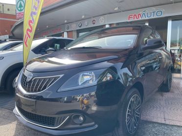 Lancia Ypsilon 1.0 5 porte S&S Hybrid full Gold OK Neopatentati