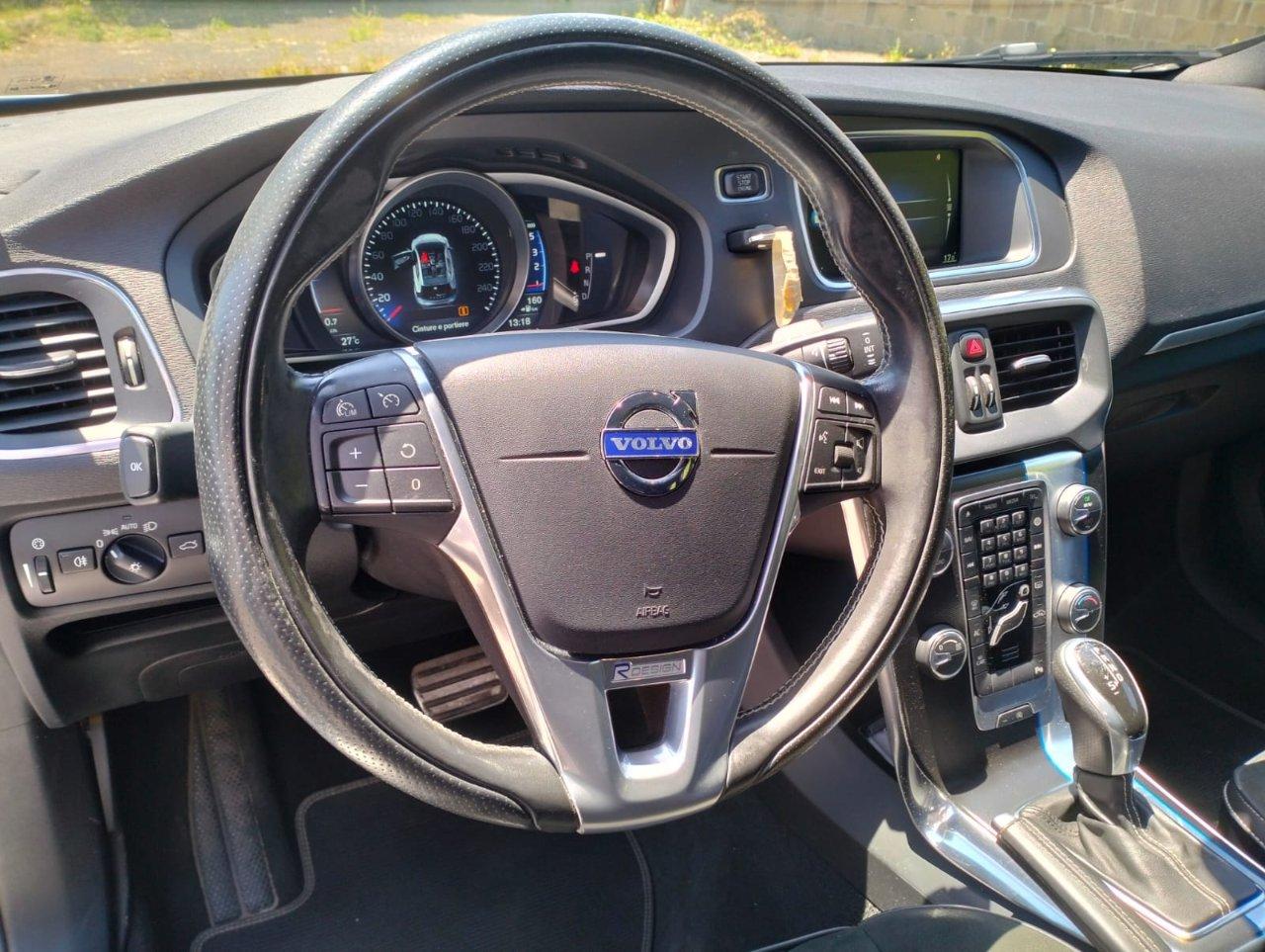 Volvo V40 2.0 d3 R-design geartronic