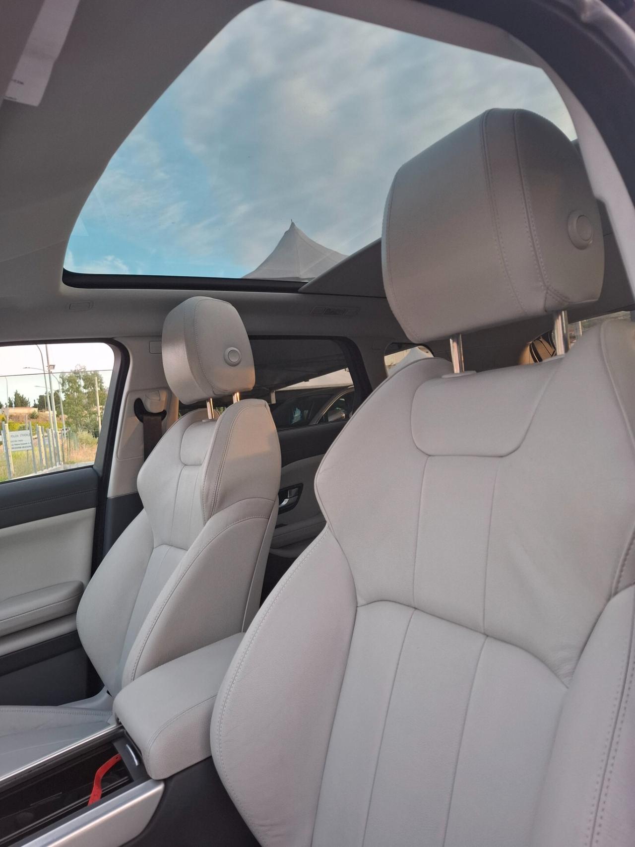 Land Rover Evoque 2.0 TD4 180cv Tetto panoramico