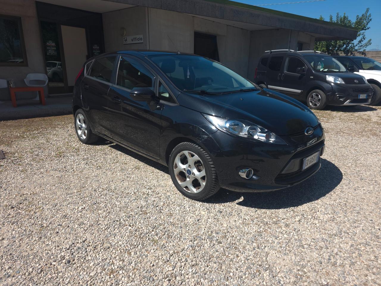 Ford Fiesta 1.4 TDCi 70CV 5 porte Titanium