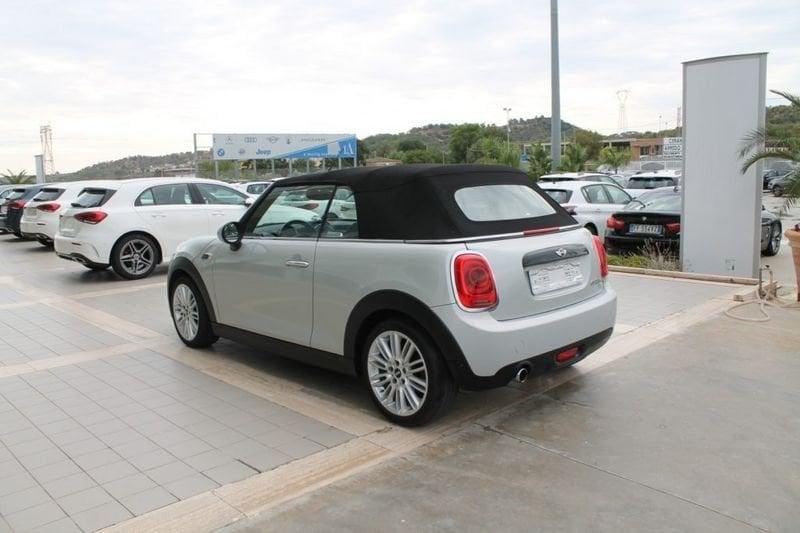MINI Mini 1.5 Cooper D Cabrio