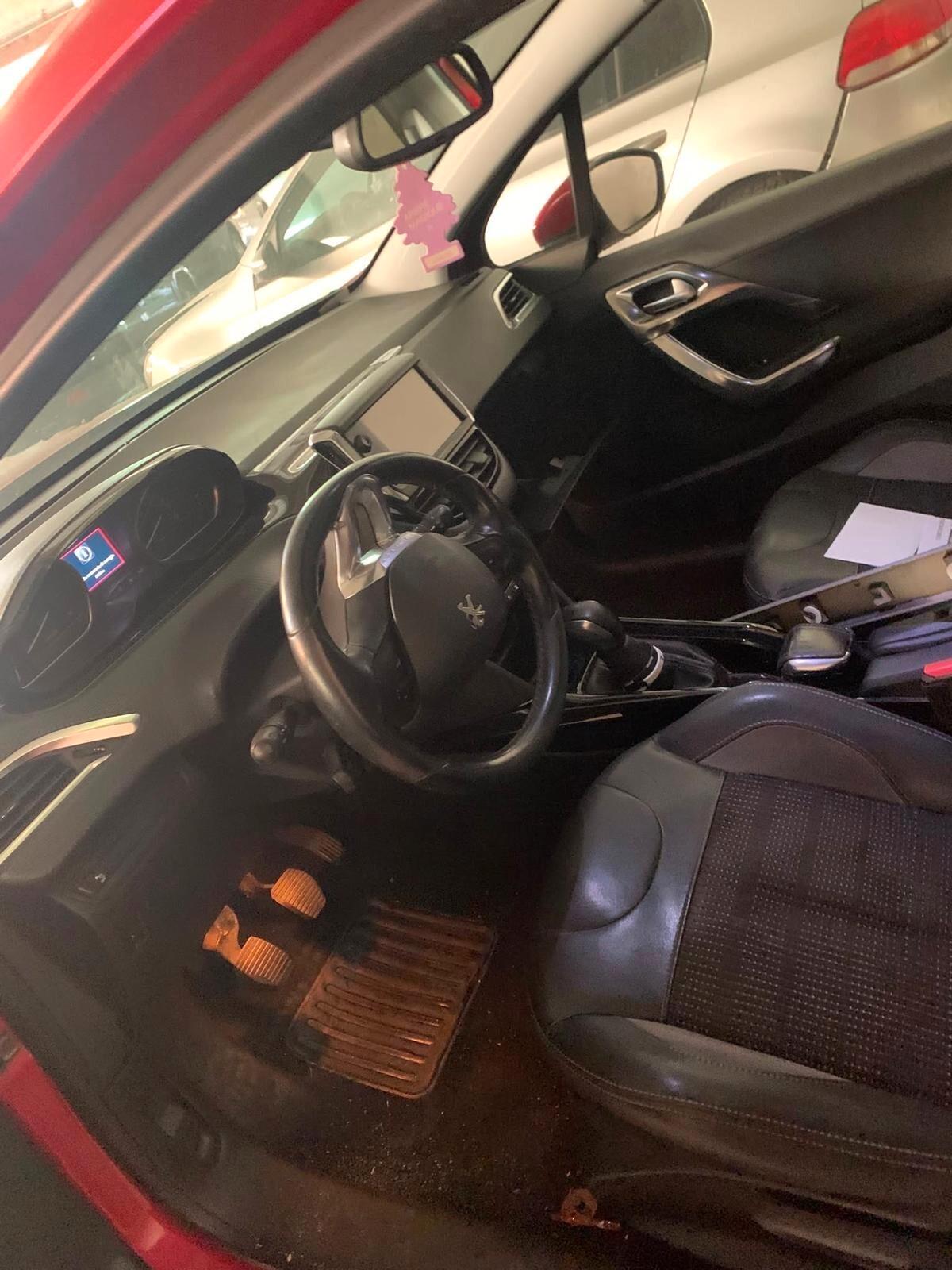 Peugeot 2008 BlueHDi